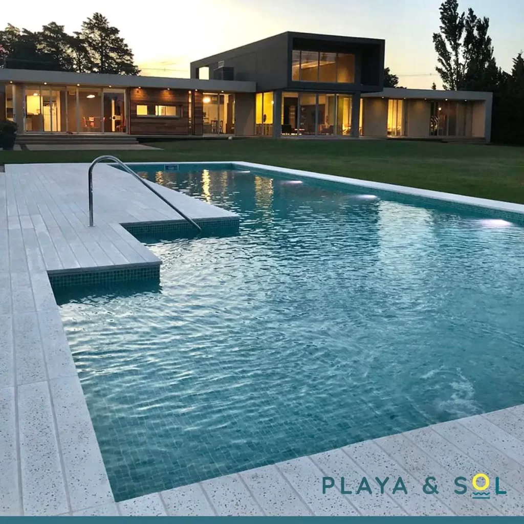 Treinta años construyendo piscinas para toda la vida