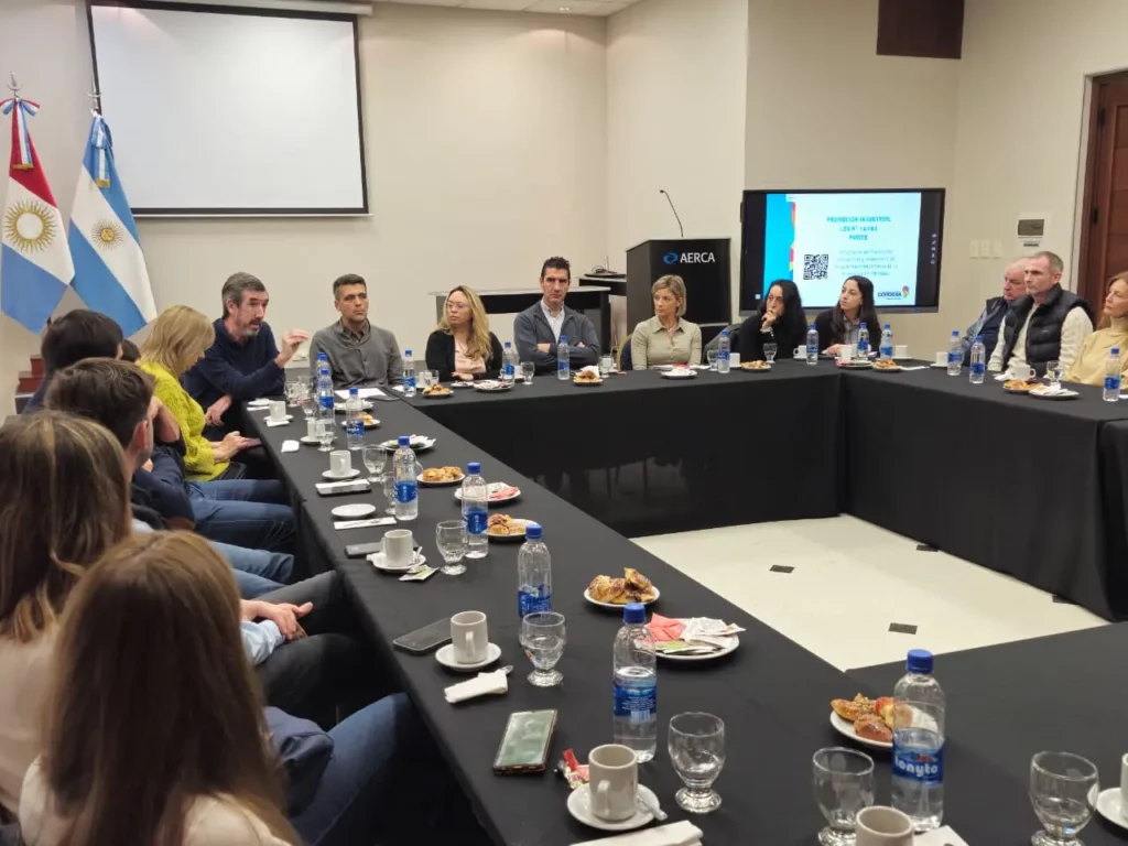 Más de 20 industriales de Villa María se reunieron con autoridades provinciales